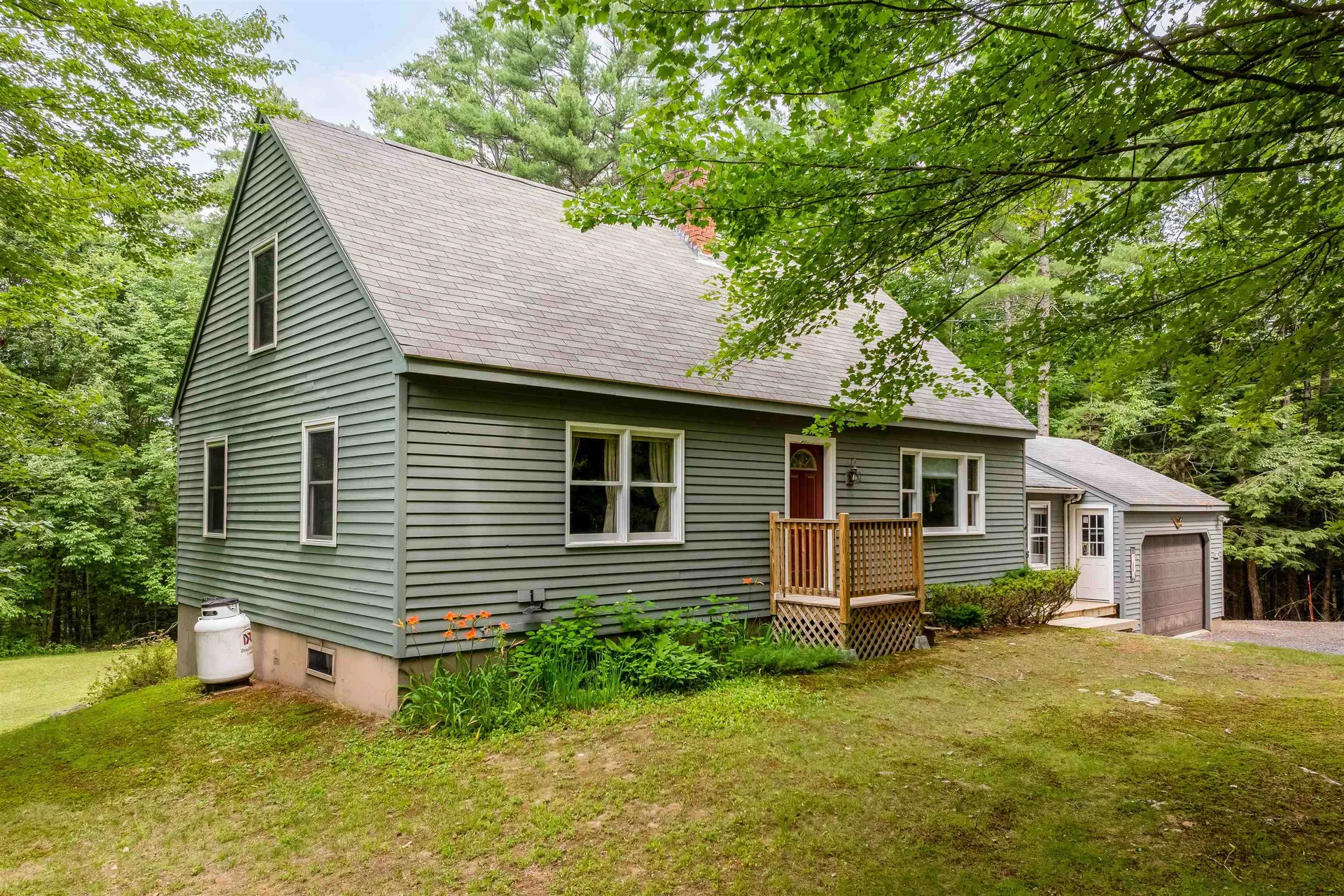 929 Rt 11 Route Sunapee NH 03782
