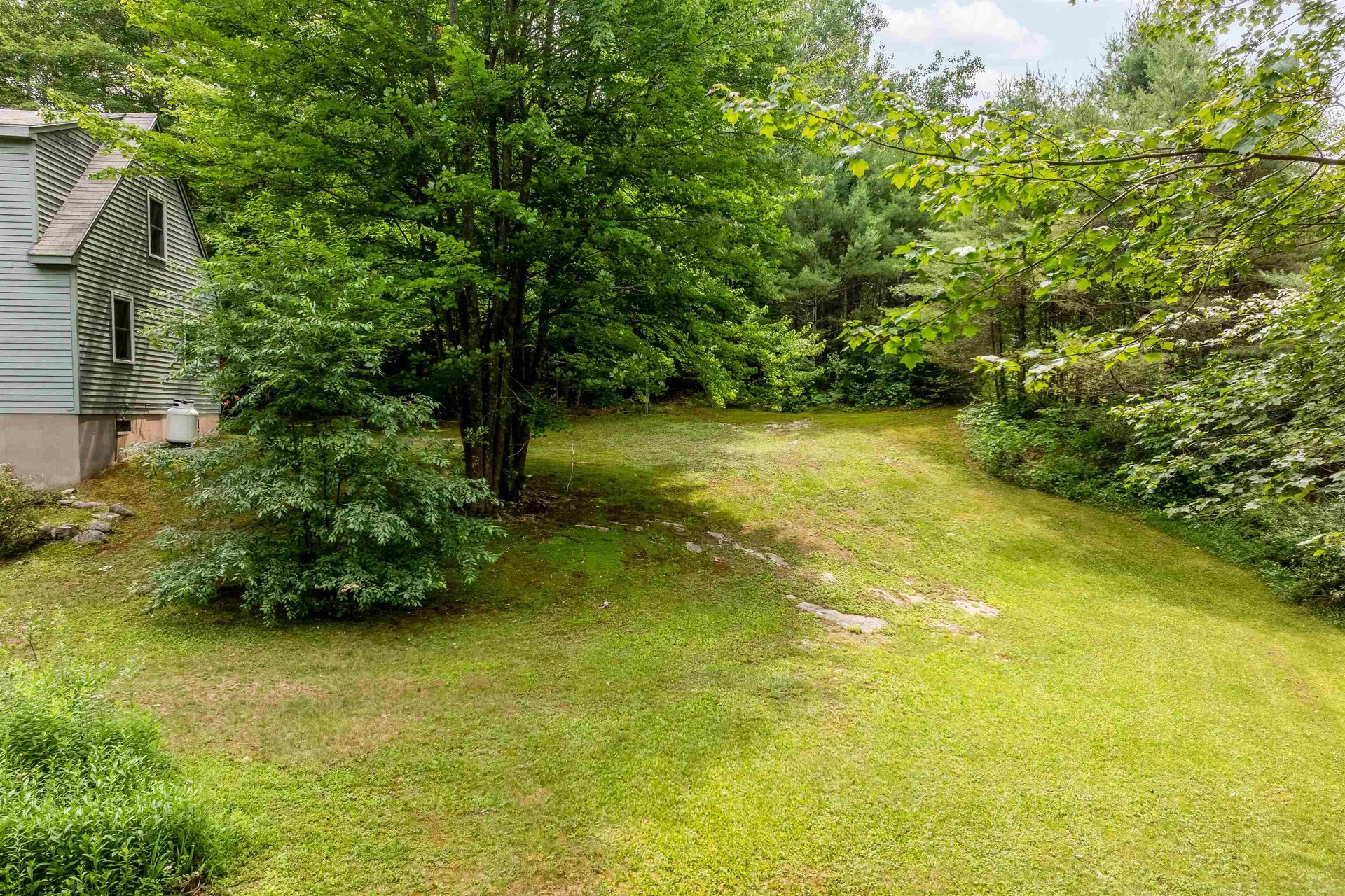 929 Rt 11 Route Sunapee NH 03782