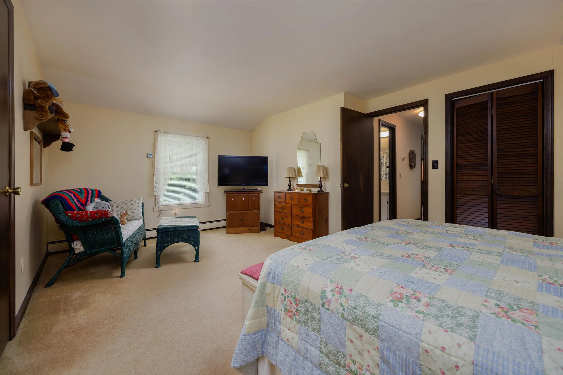 929 Rt 11 Route Sunapee NH 03782