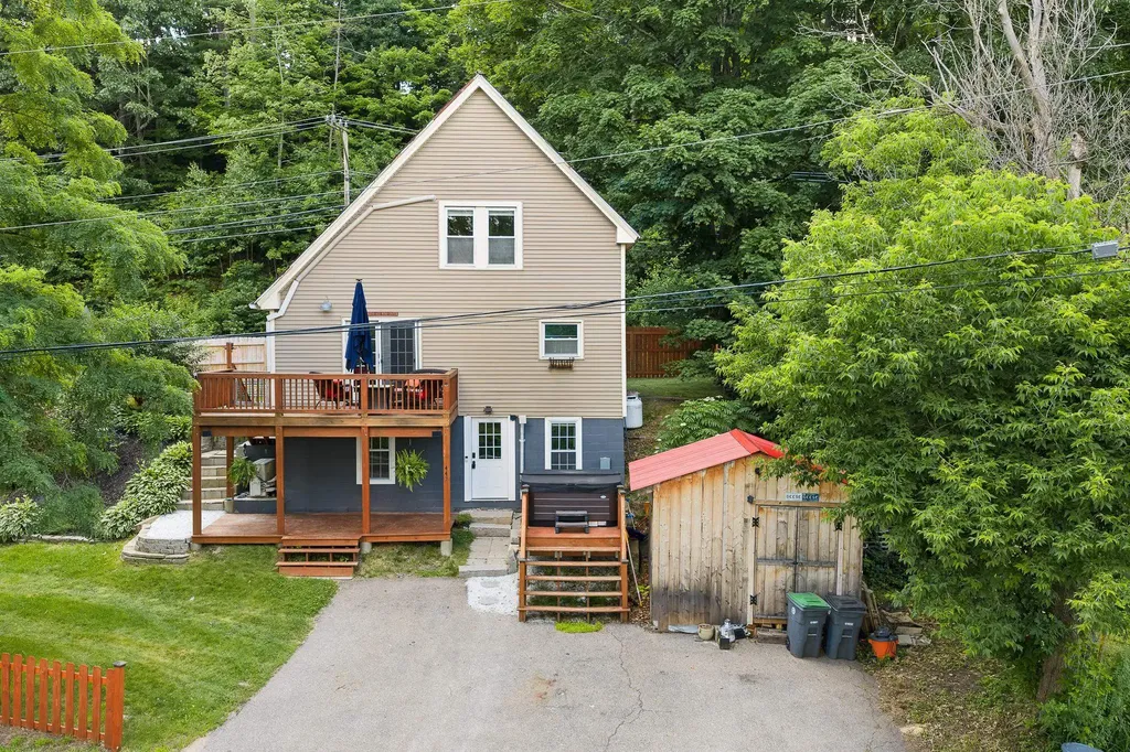 447 West River Road Hooksett NH 03106