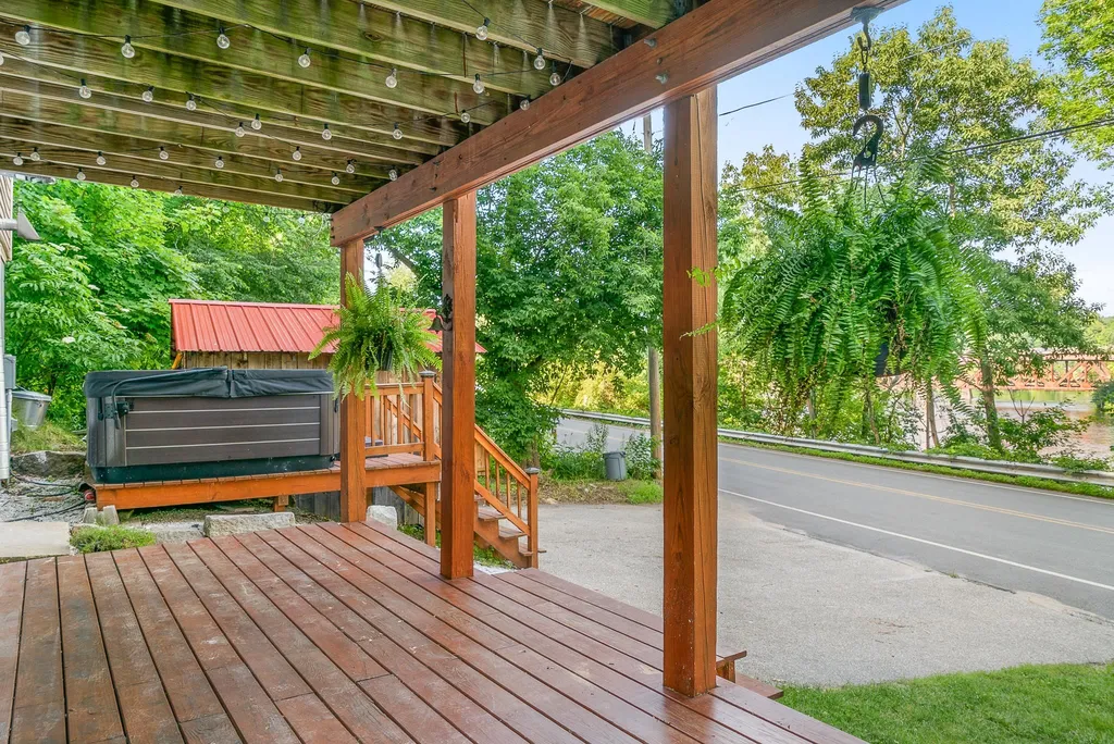 447 West River Road Hooksett NH 03106