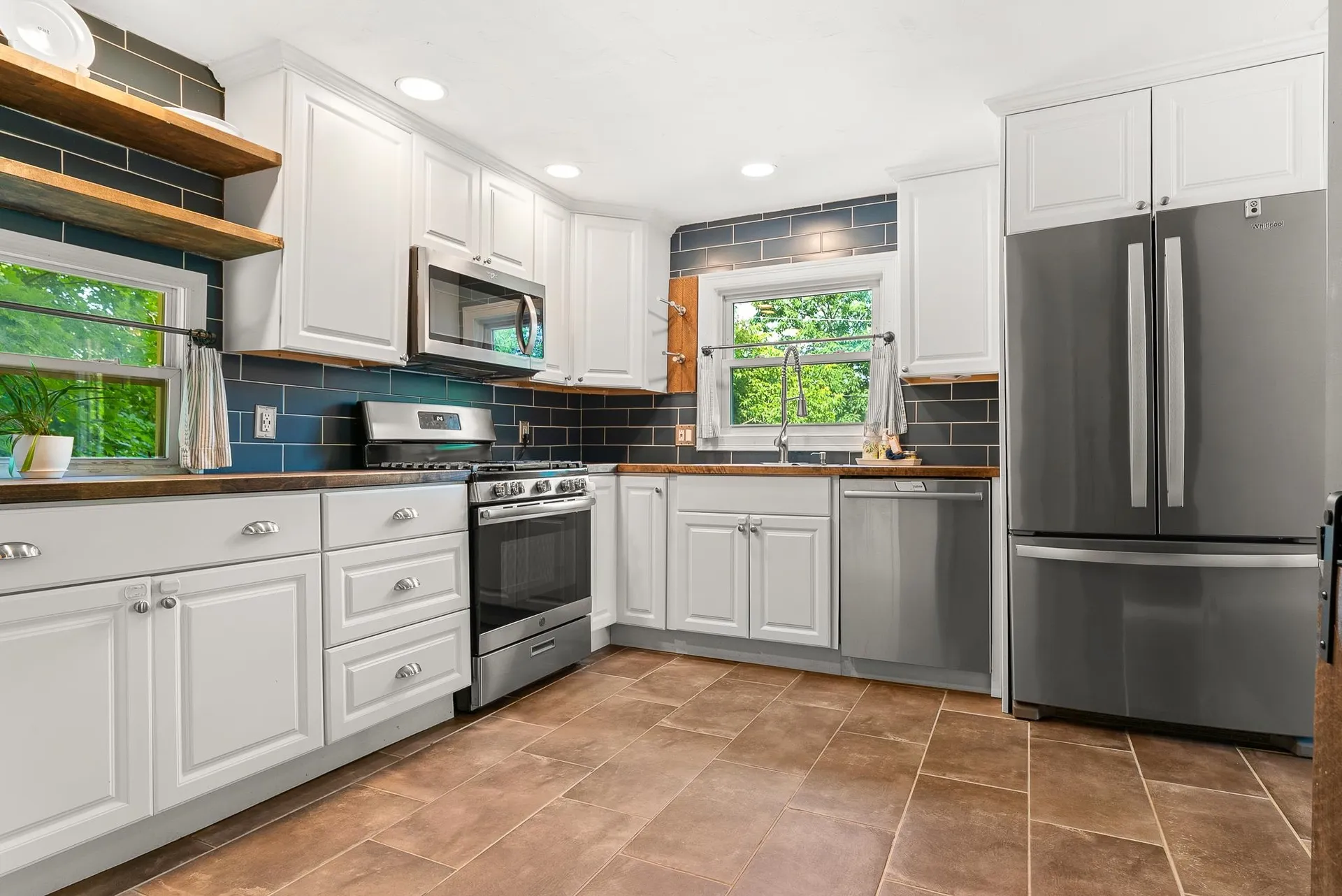 447 West River Road Hooksett NH 03106