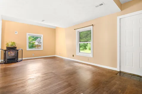 447 West River Road Hooksett NH 03106