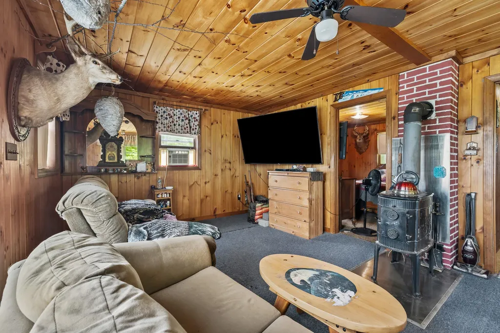 1191 Foster Hill Road Littleton NH 03561