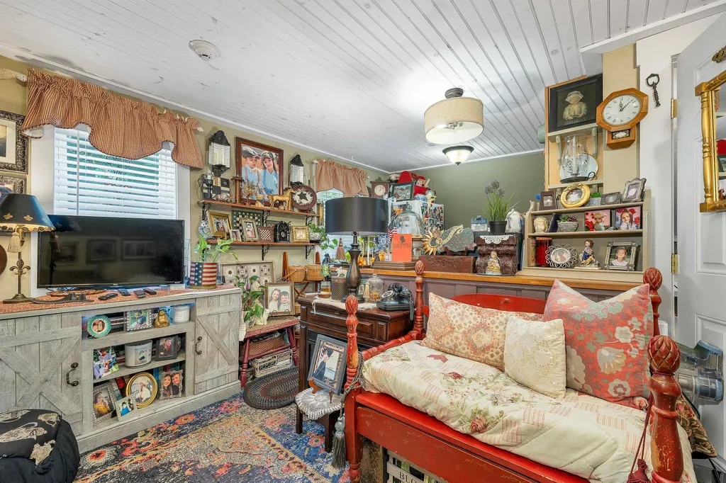 22 Cosmar Drive Wakefield NH 03872