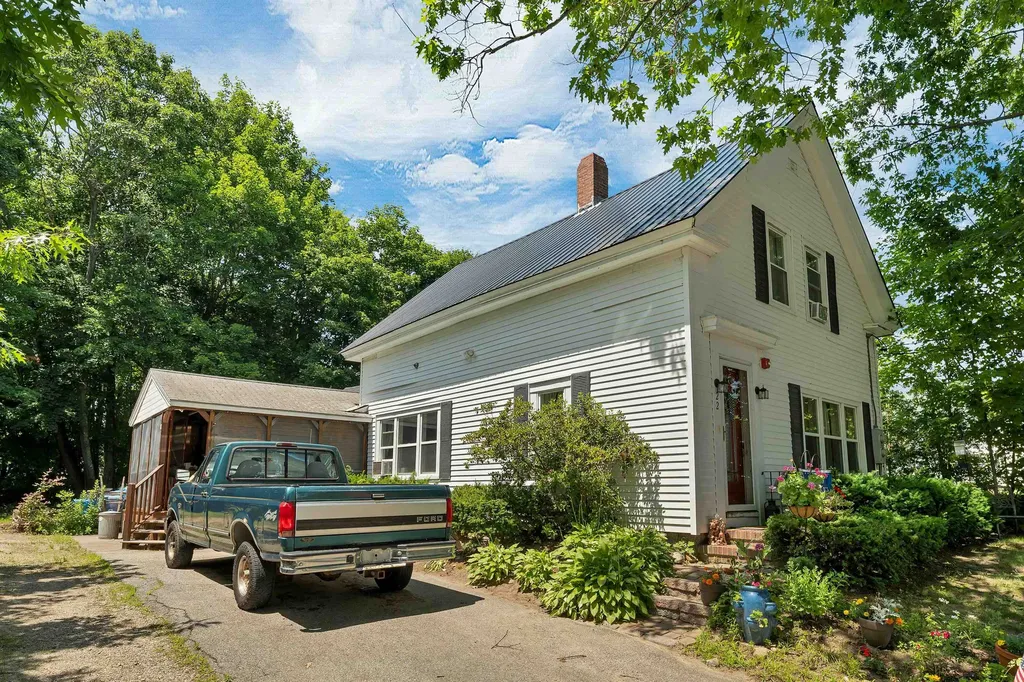 22 Cosmar Drive Wakefield NH 03872