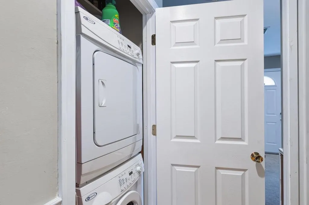 12 Wheaton Drive Nashua NH 03063
