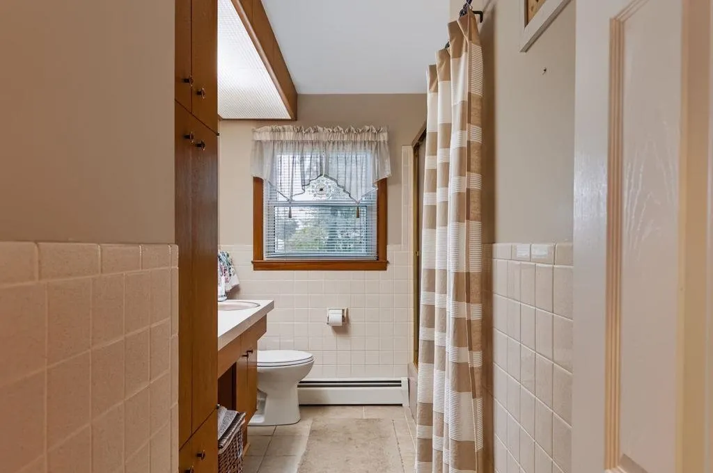 12 Wheaton Drive Nashua NH 03063