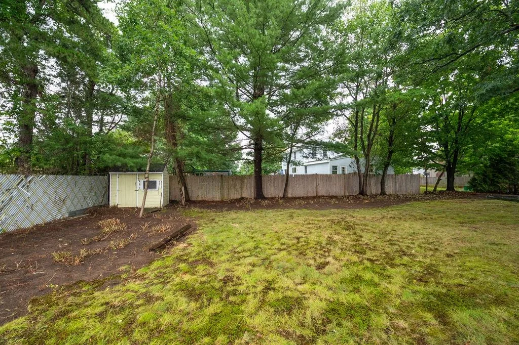12 Wheaton Drive Nashua NH 03063