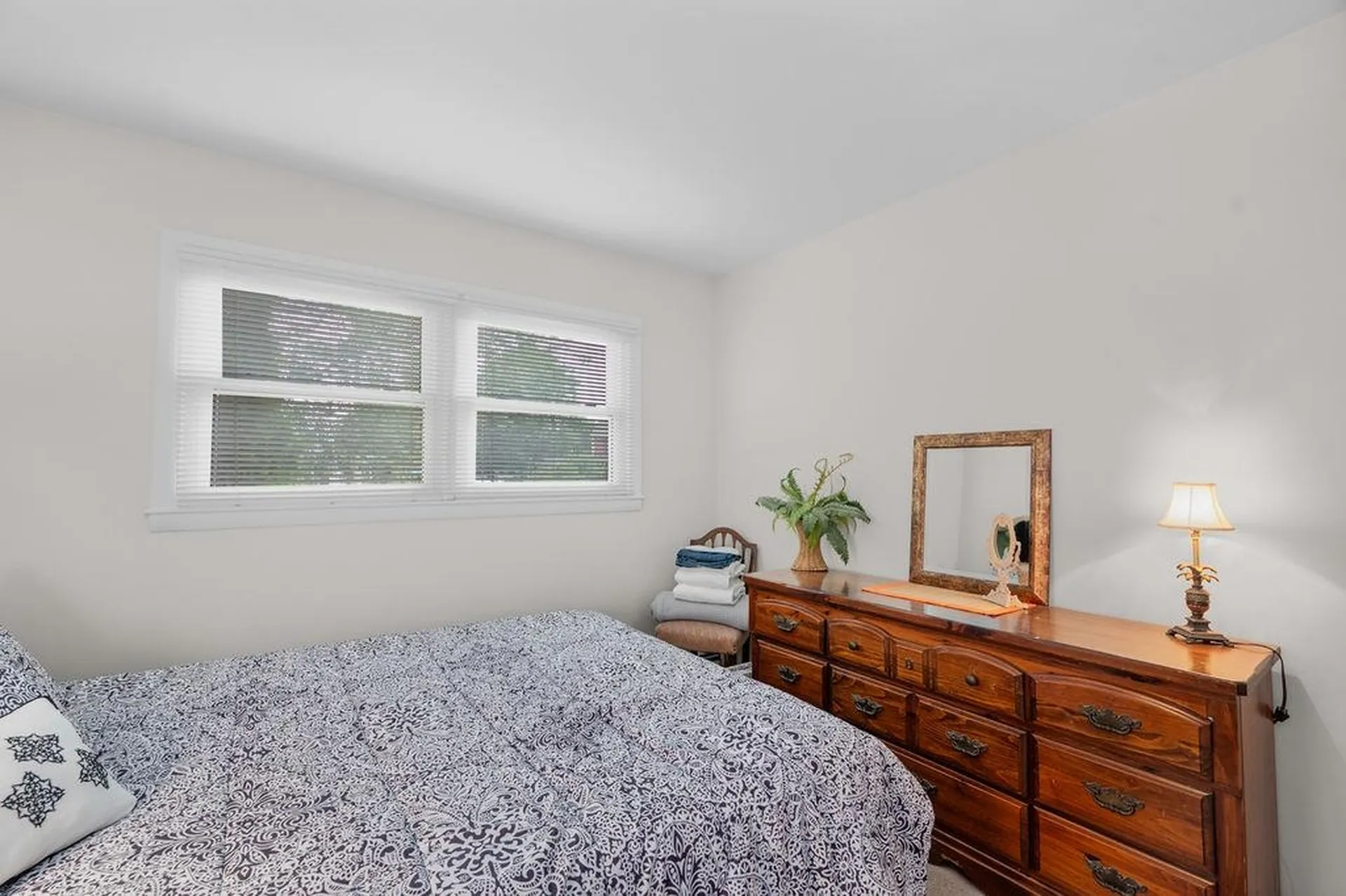 12 Wheaton Drive Nashua NH 03063