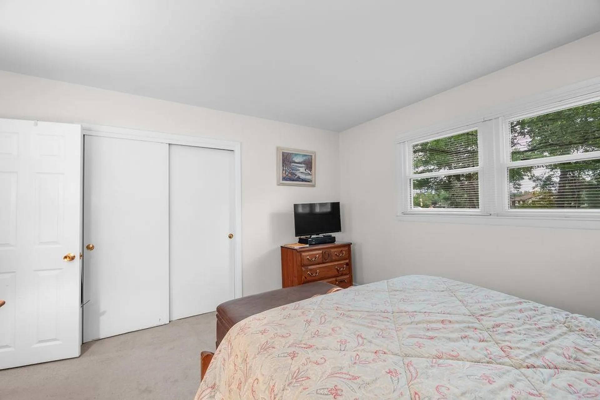 12 Wheaton Drive Nashua NH 03063