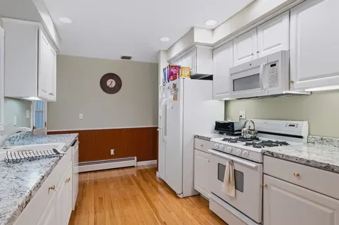 12 Wheaton Drive Nashua NH 03063