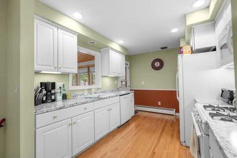12 Wheaton Drive Nashua NH 03063