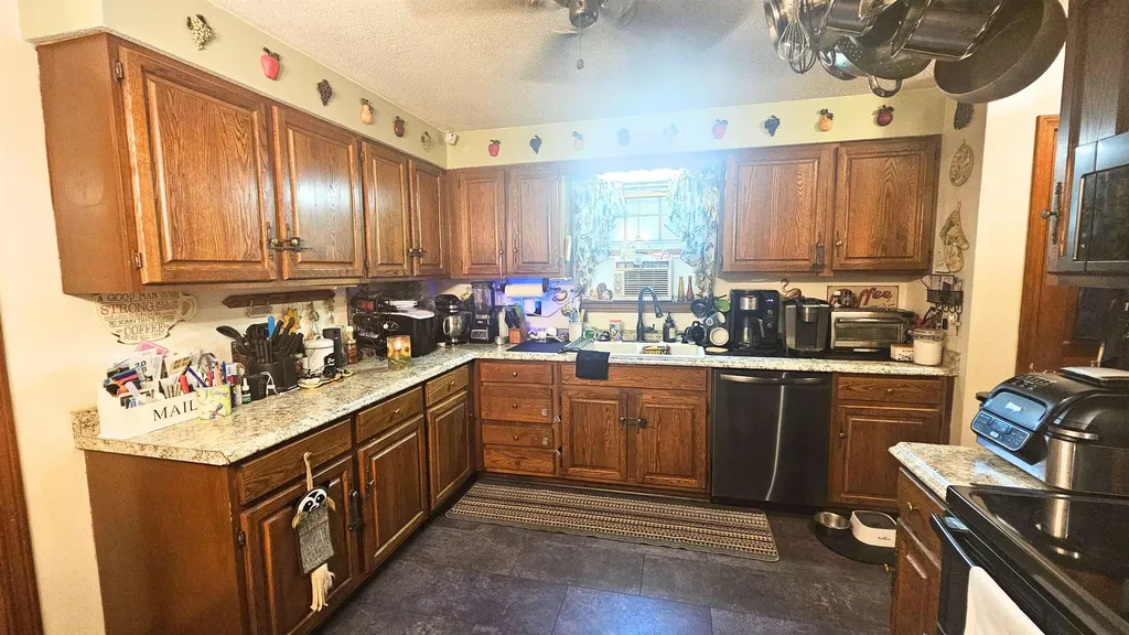 45 Ledgewood Road Claremont NH 03743