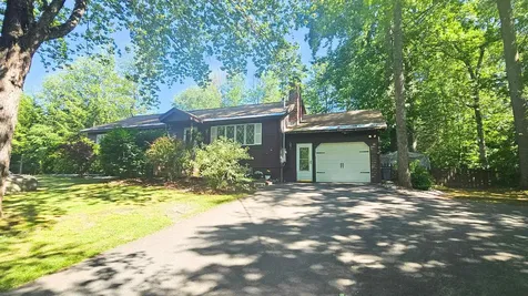 45 Ledgewood Road Claremont NH 03743