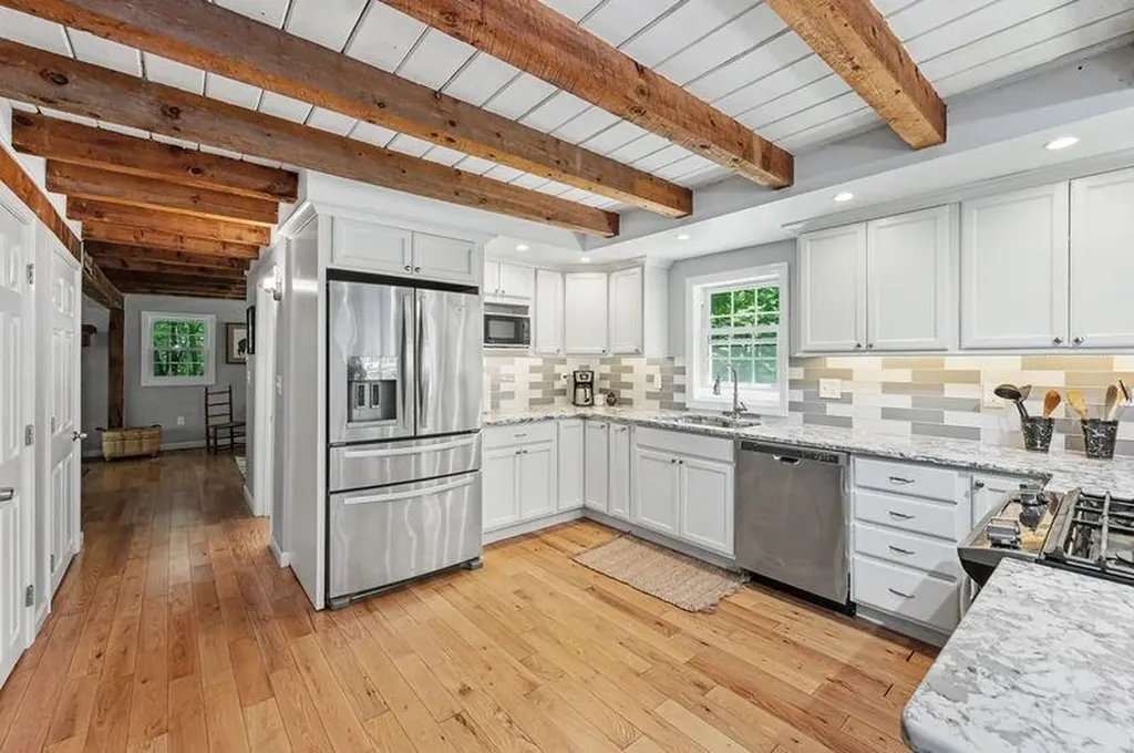 58 Heath Street Newton NH 03858