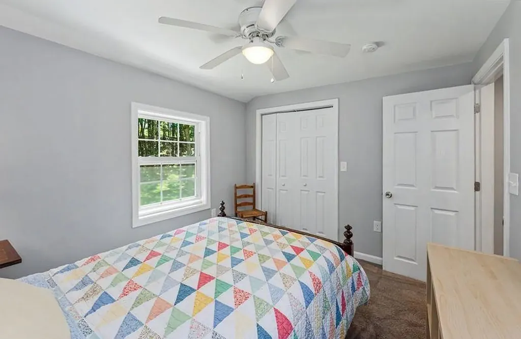 58 Heath Street Newton NH 03858