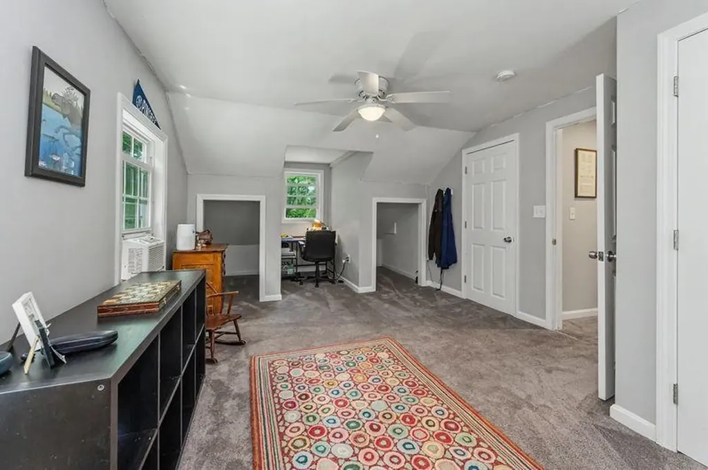 58 Heath Street Newton NH 03858