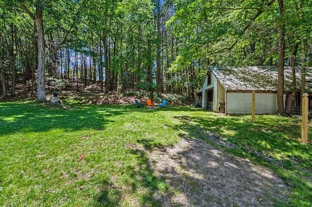 58 Heath Street Newton NH 03858