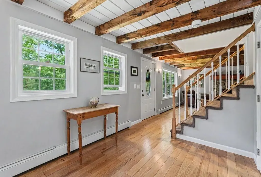 58 Heath Street Newton NH 03858