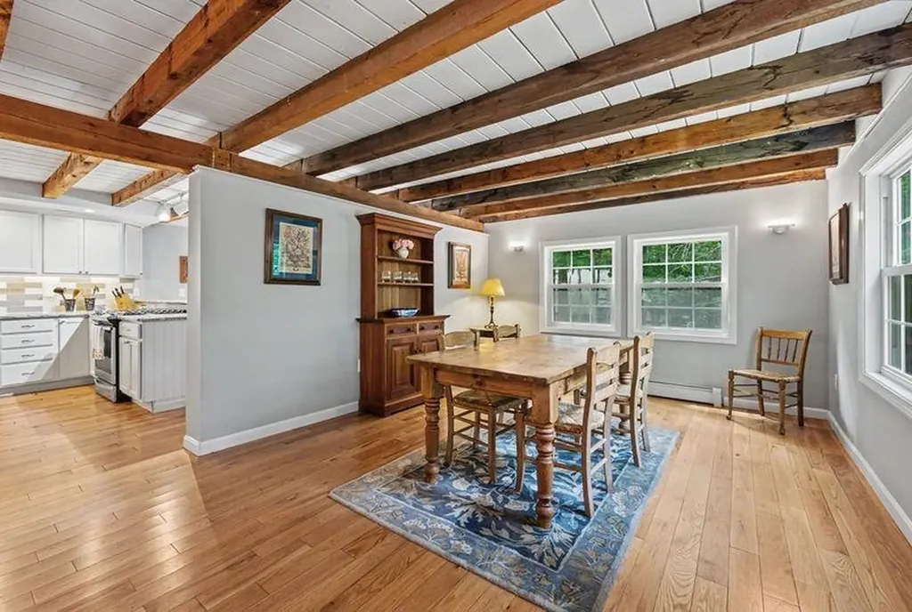 58 Heath Street Newton NH 03858