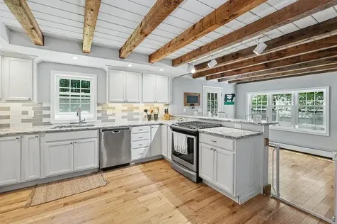 58 Heath Street Newton NH 03858