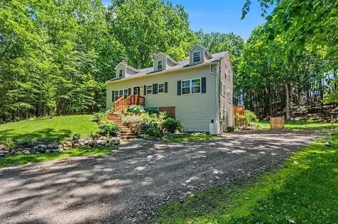 58 Heath Street Newton NH 03858