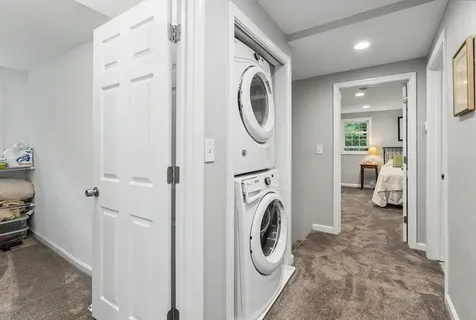 58 Heath Street Newton NH 03858