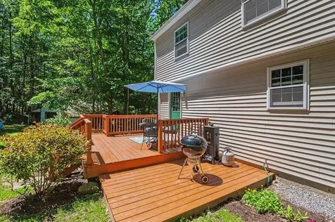 58 Heath Street Newton NH 03858