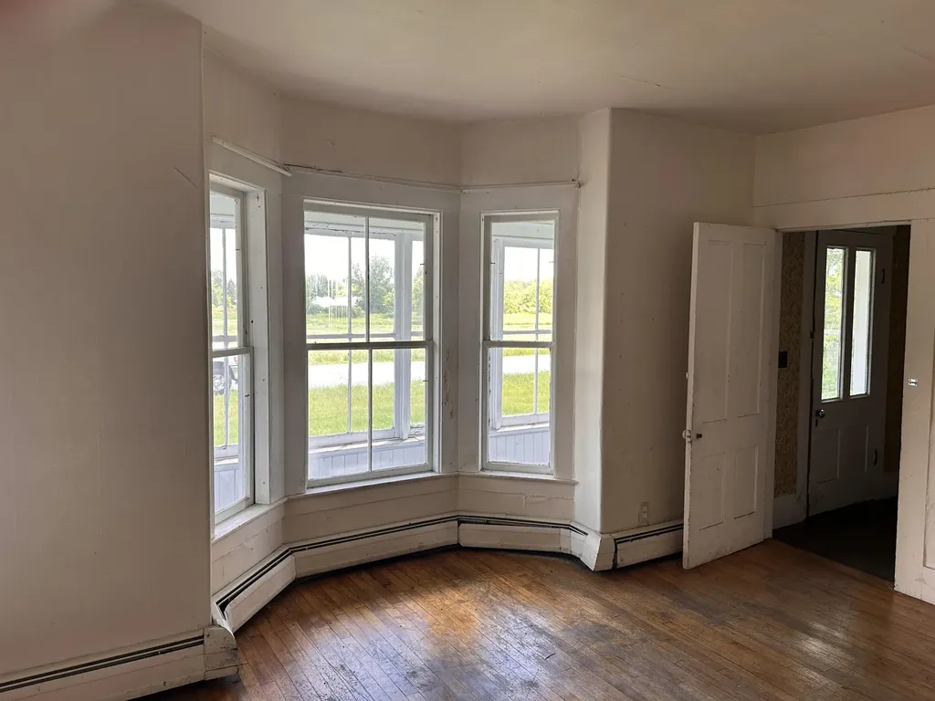 28 Stevens Loop Lyndon VT 05851