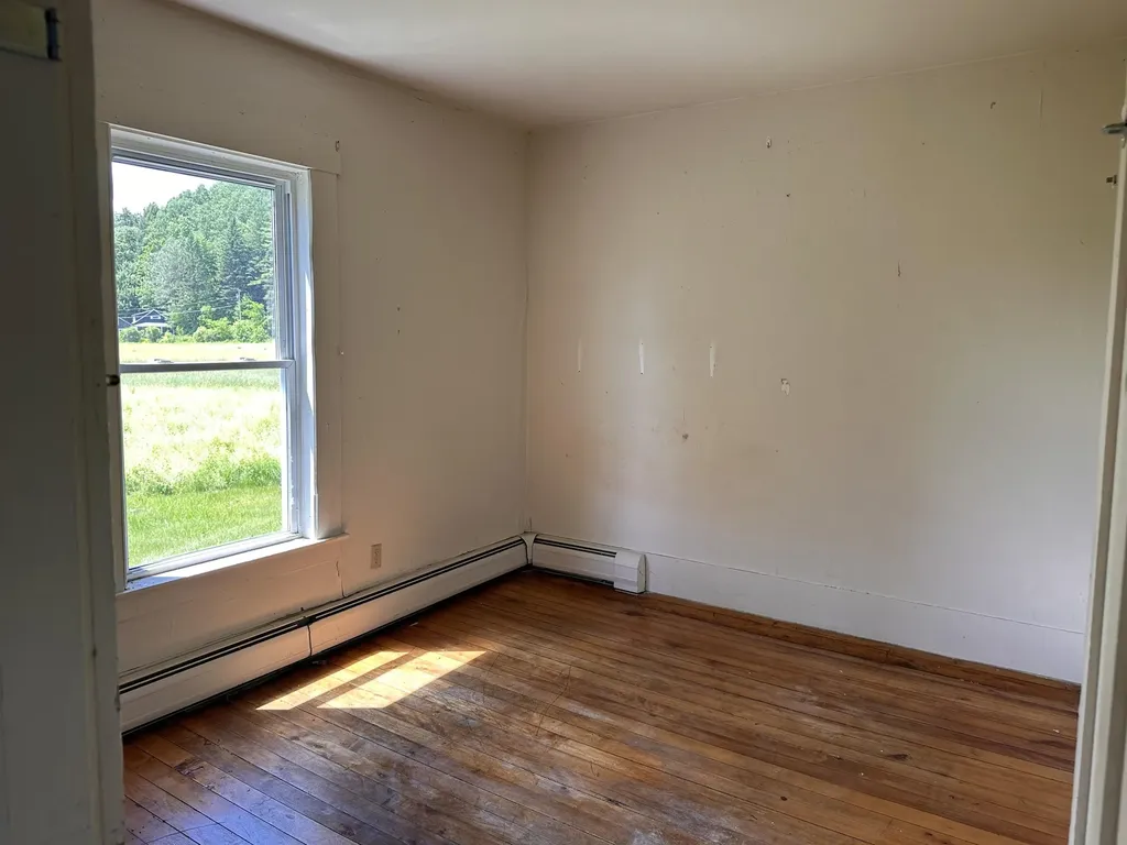 28 Stevens Loop Lyndon VT 05851