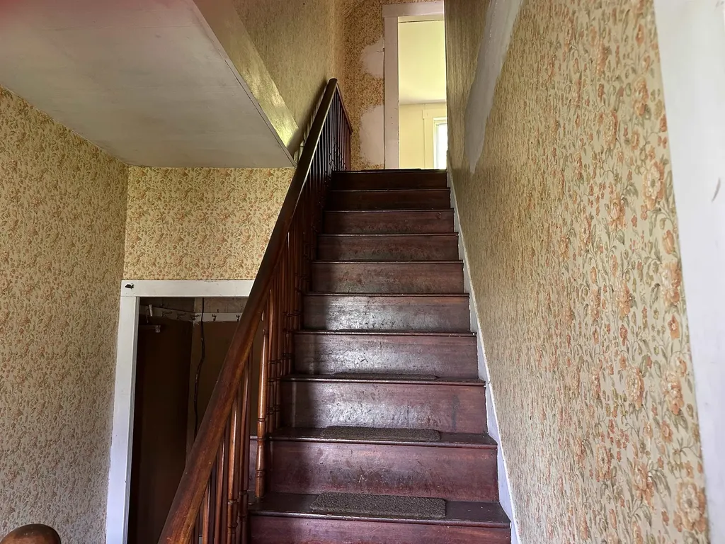 28 Stevens Loop Lyndon VT 05851