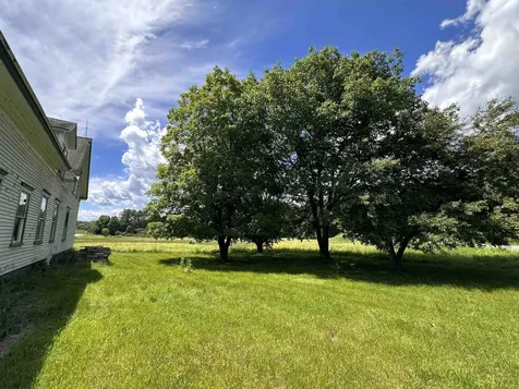 28 Stevens Loop Lyndon VT 05851