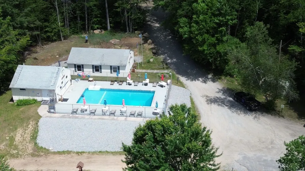 151 Red Coat Lane Stoddard NH 03464