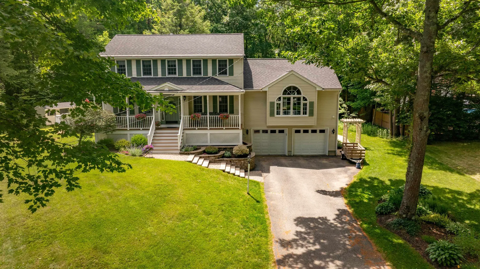 32 Kristin Drive Derry NH 03038