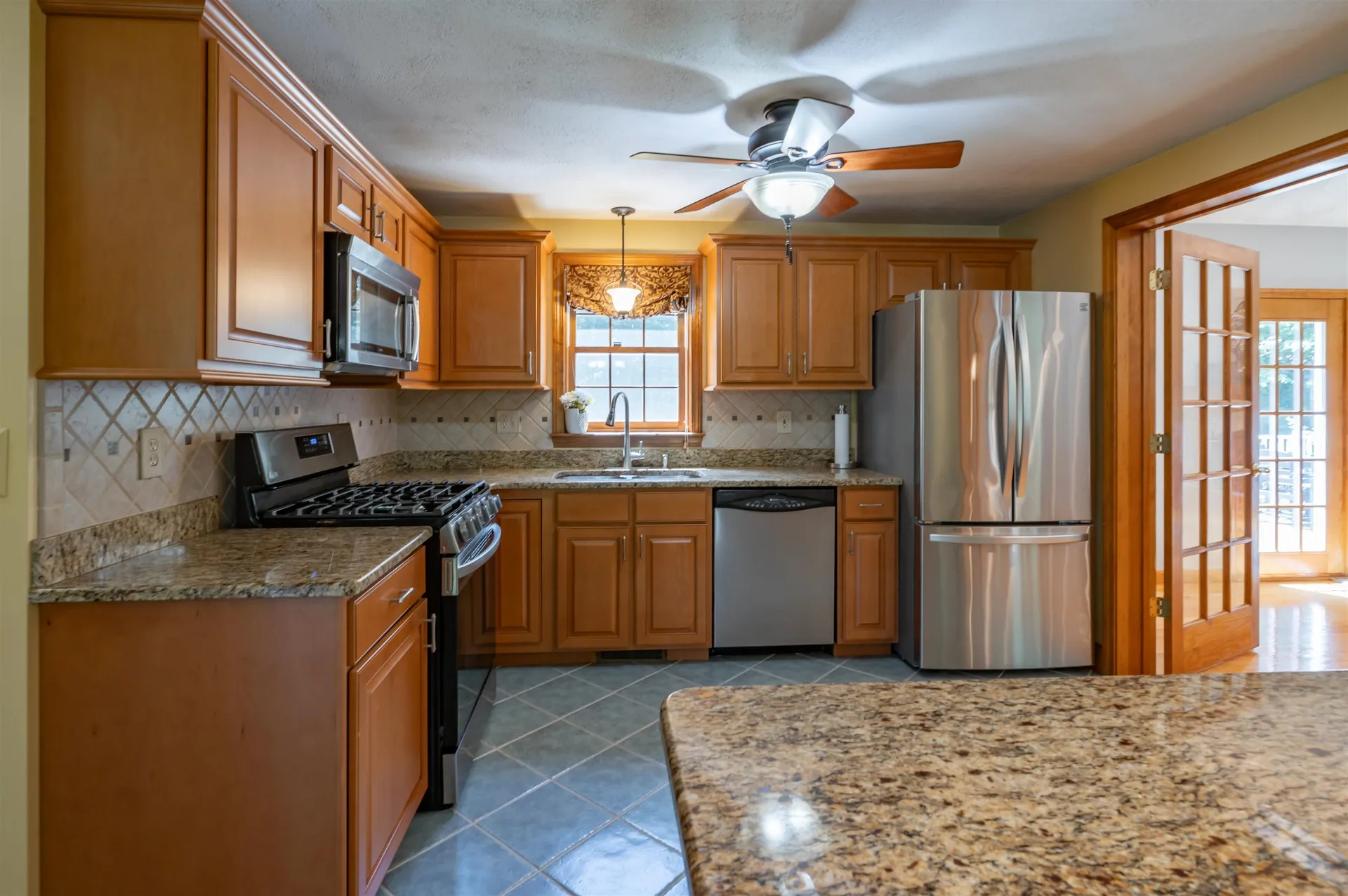 32 Kristin Drive Derry NH 03038