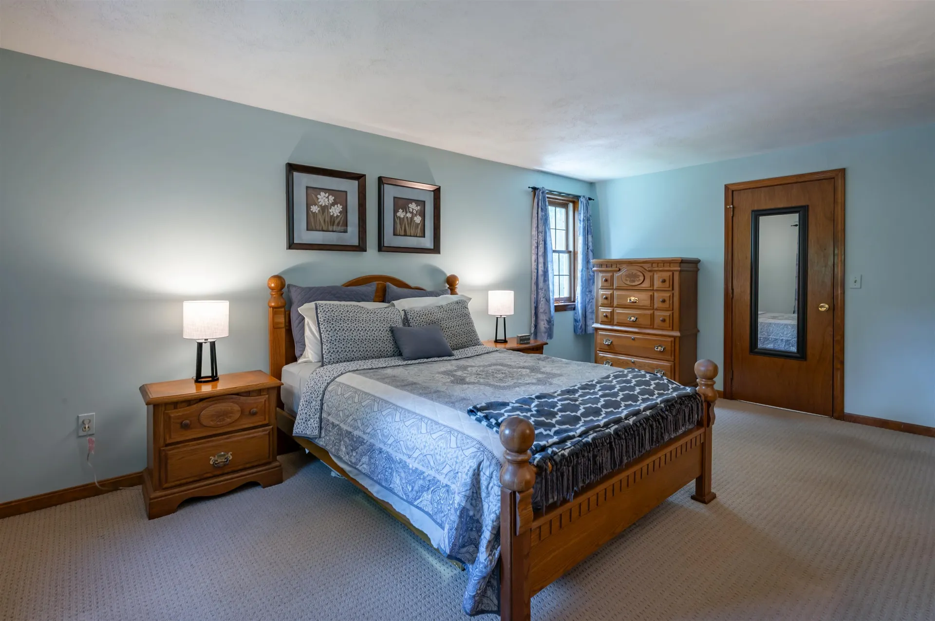 32 Kristin Drive Derry NH 03038