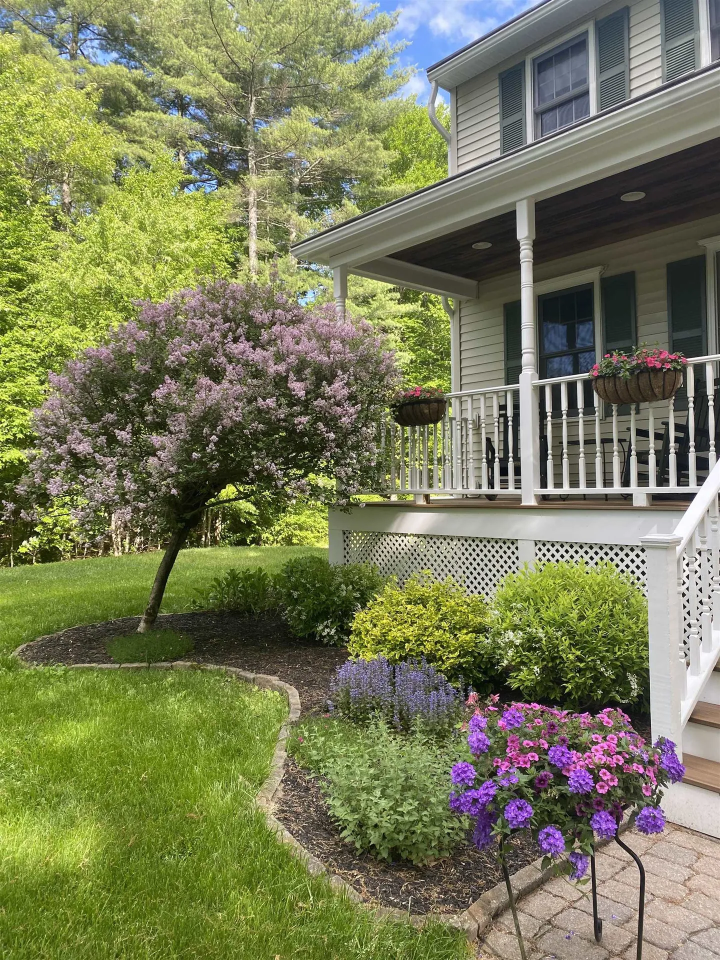 32 Kristin Drive Derry NH 03038