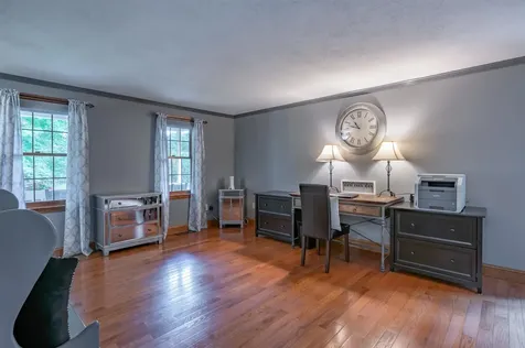 32 Kristin Drive Derry NH 03038