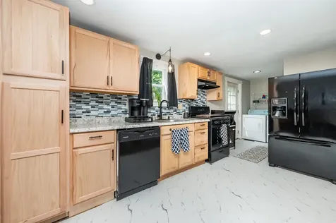 143 Town House Road Effingham NH 03882