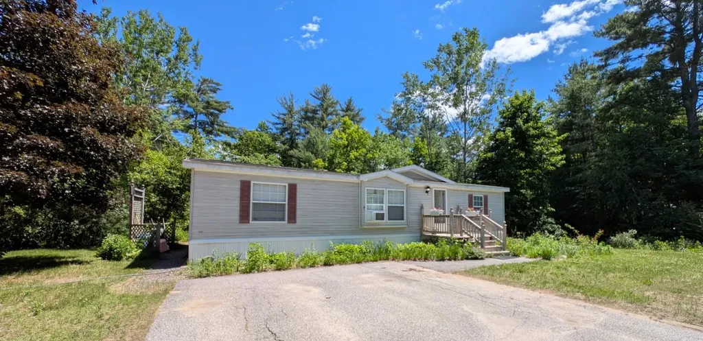 63 Sycamore Boulevard Farmington NH 03835