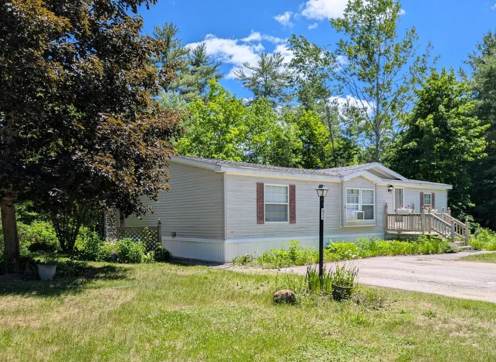 63 Sycamore Boulevard Farmington NH 03835