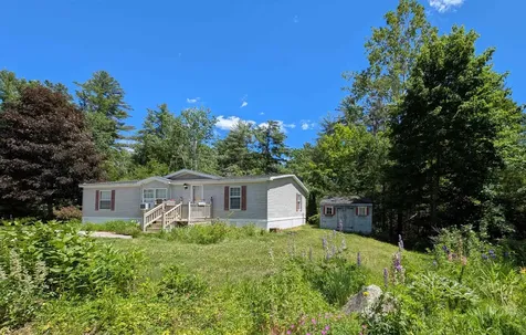 63 Sycamore Boulevard Farmington NH 03835