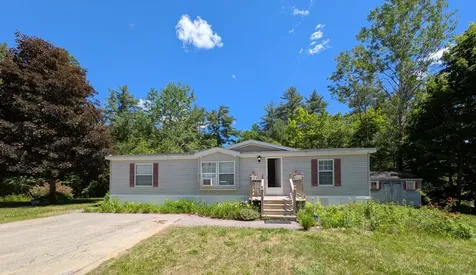 63 Sycamore Boulevard Farmington NH 03835