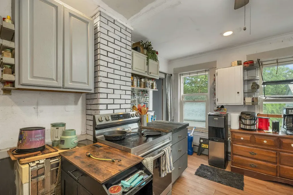 25 Cedar Street Bristol NH 03222