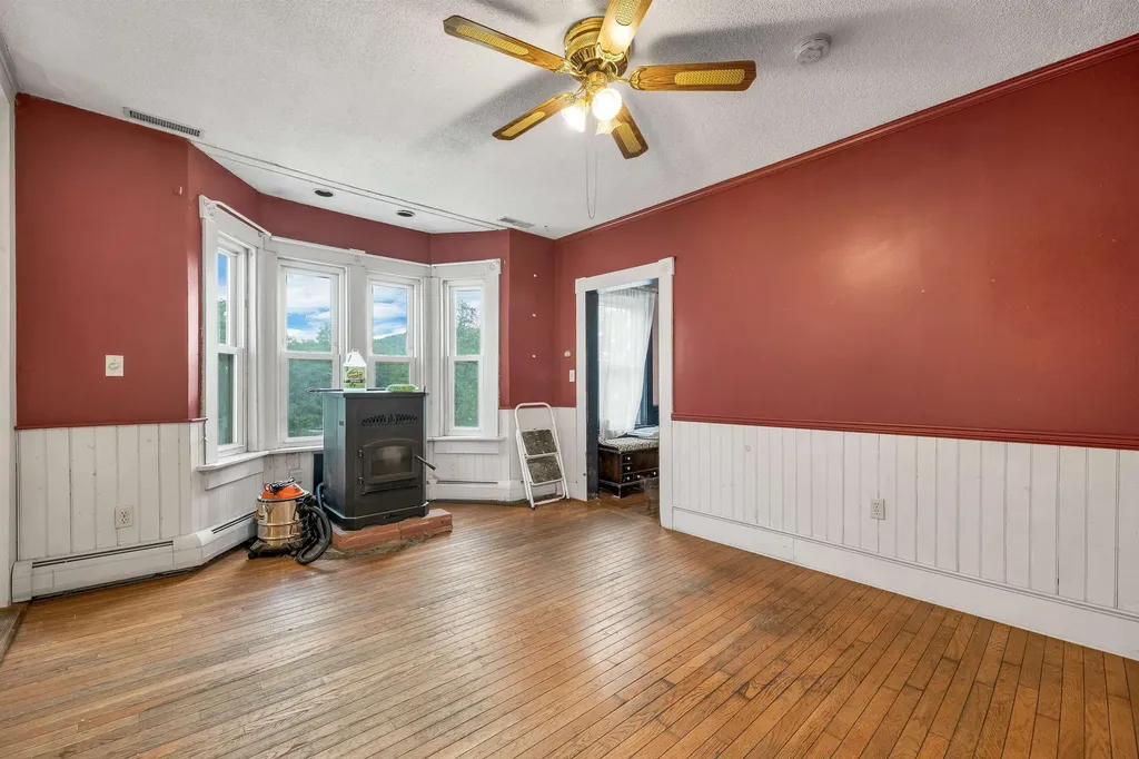 25 Cedar Street Bristol NH 03222