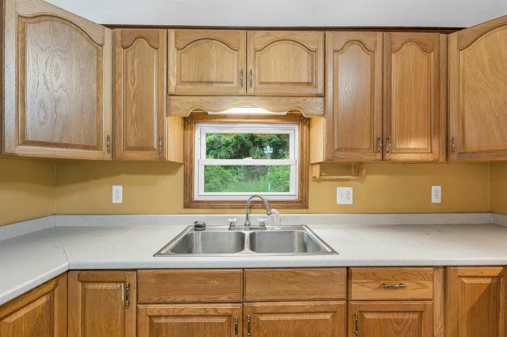 25 Cedar Street Bristol NH 03222