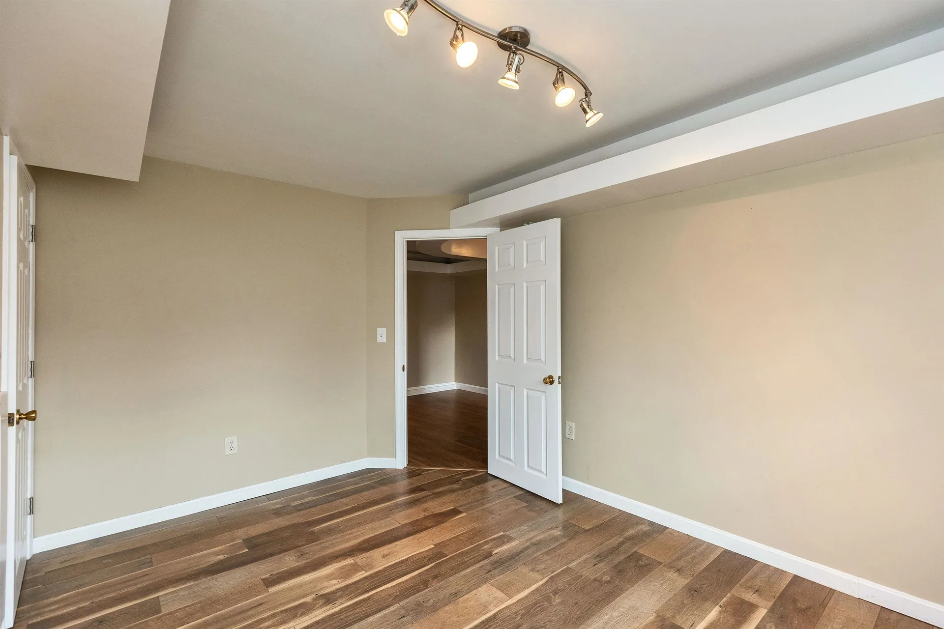 230 Lovering Street Manchester NH 03109