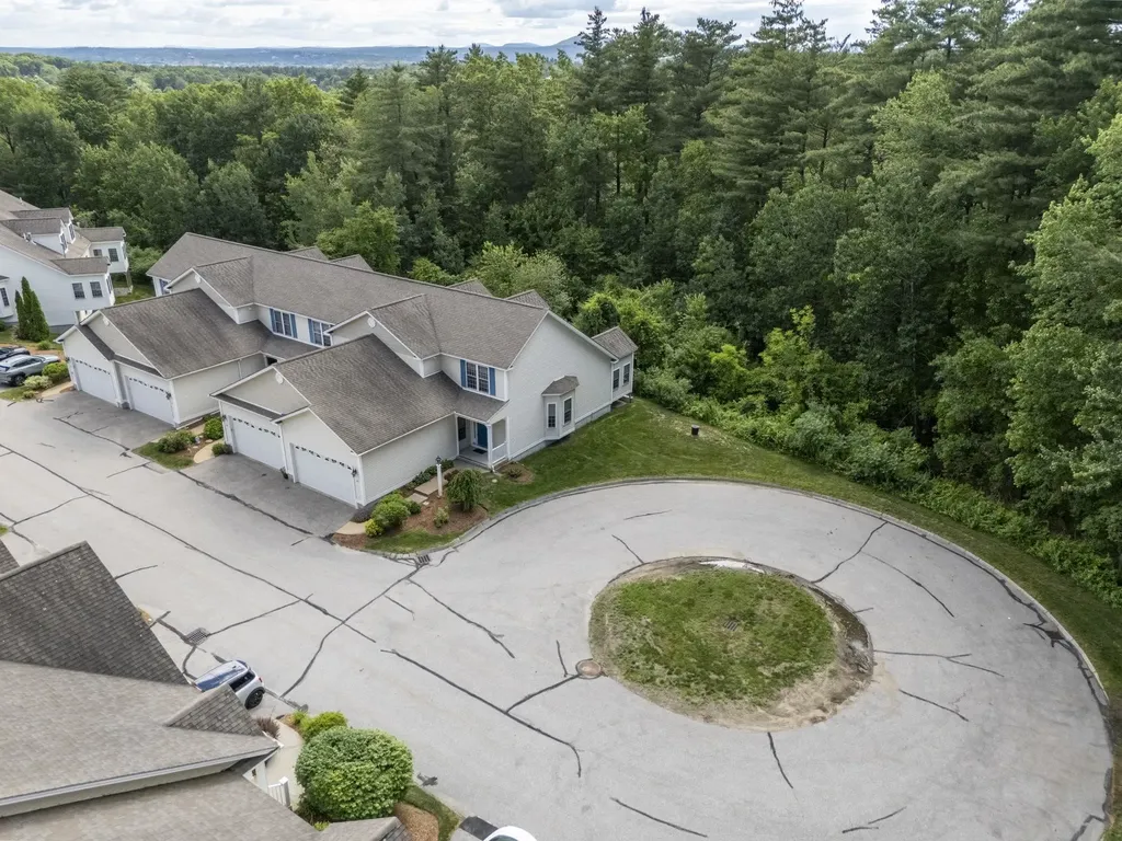 34 Mammoth Road Hooksett NH 03106