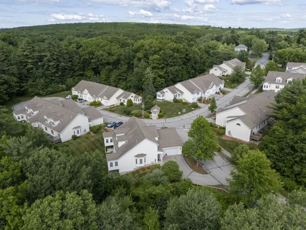 34 Mammoth Road Hooksett NH 03106